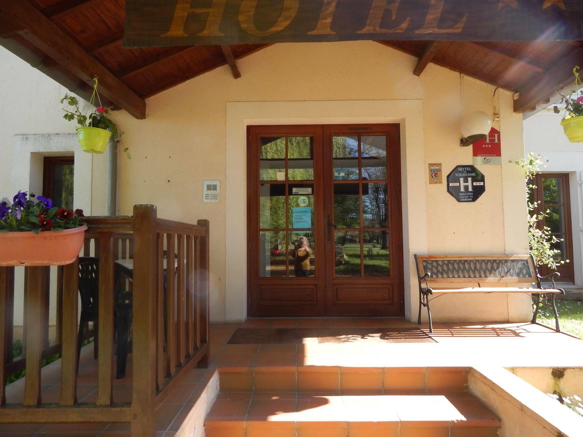 Hotel Du Parc Thonac المظهر الخارجي الصورة